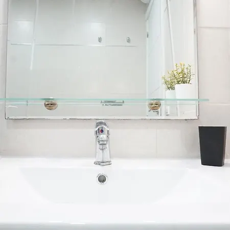 Centrico Y Amplio En Malaga Apartment Exterior photo